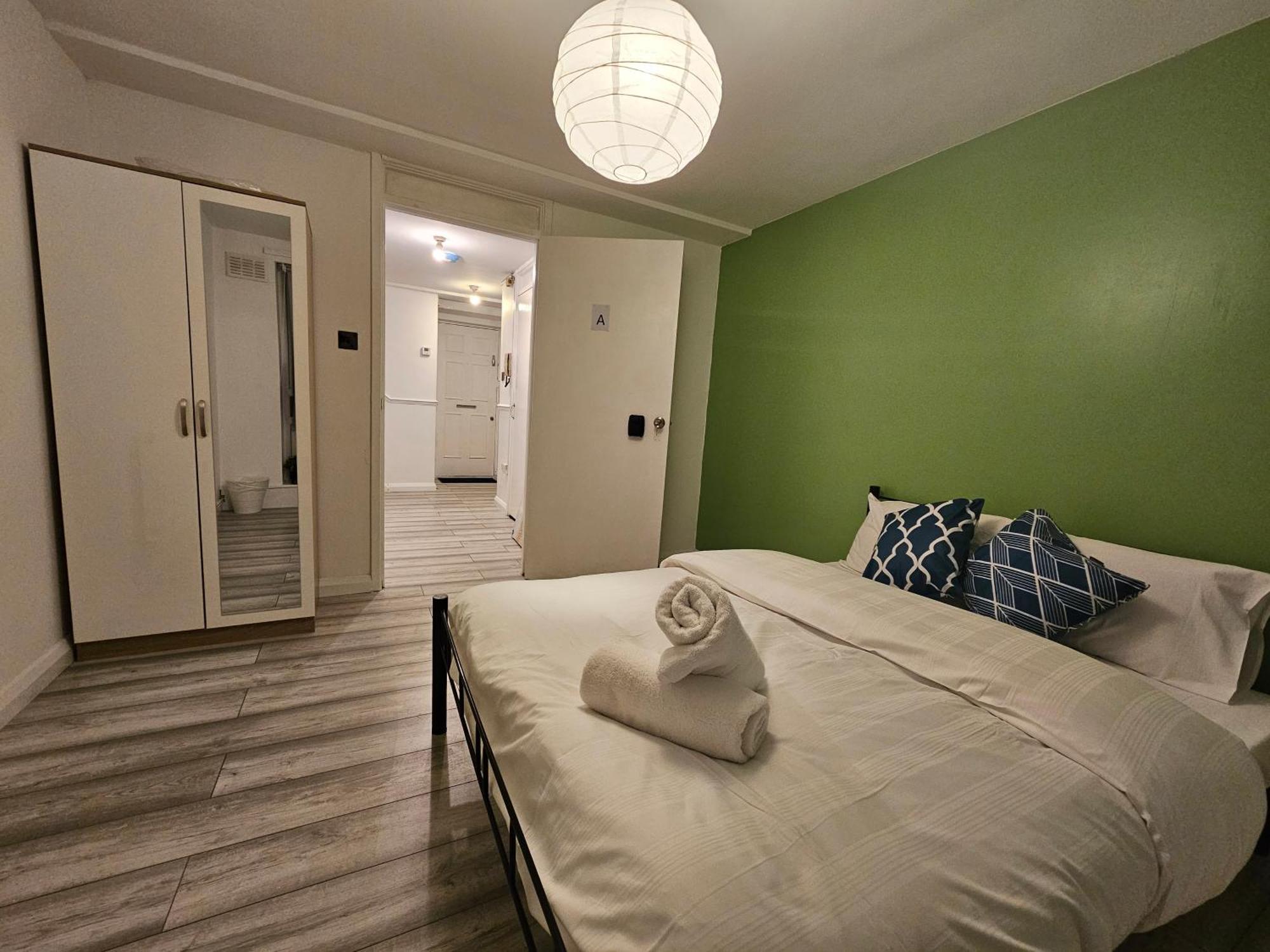 London Mile End Rooms Londres Exterior foto